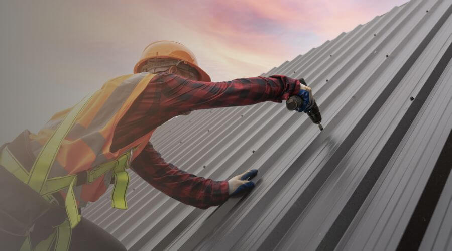 Expert Emergency Roof Repairs services in Freeport, OH